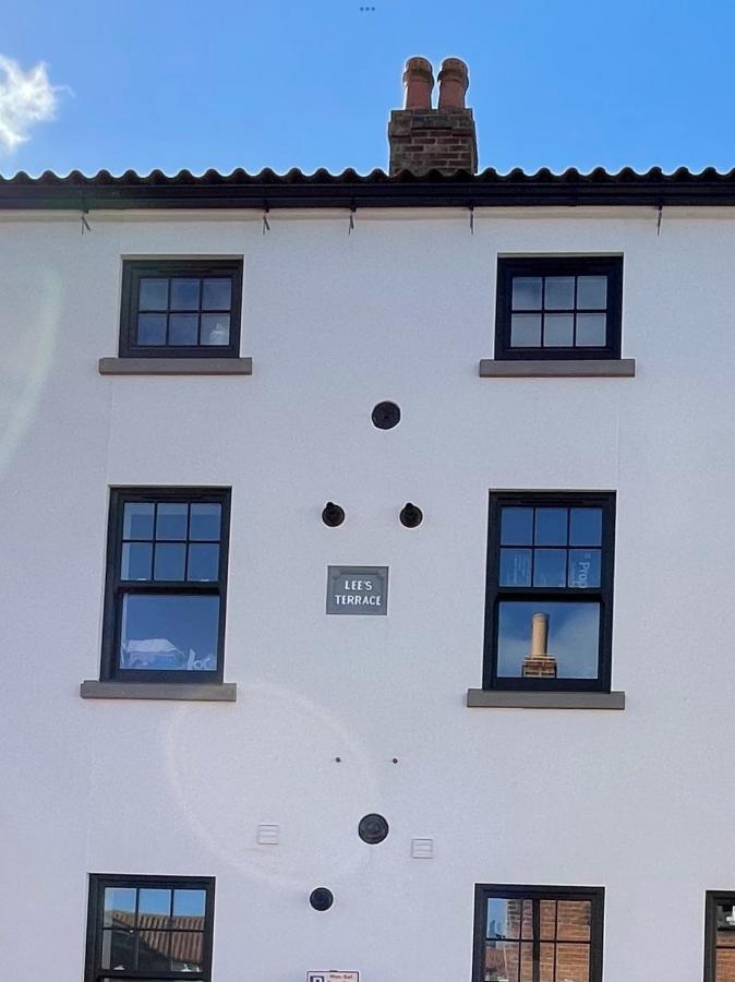 Lees Lookout Holt ,2 Bedroom Luxury Apartment With Private Parking Kültér fotó