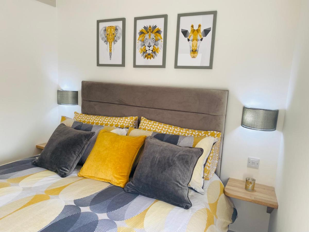 Lees Lookout Holt ,2 Bedroom Luxury Apartment With Private Parking Kültér fotó