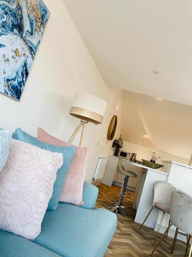 Lees Lookout Holt ,2 Bedroom Luxury Apartment With Private Parking Kültér fotó