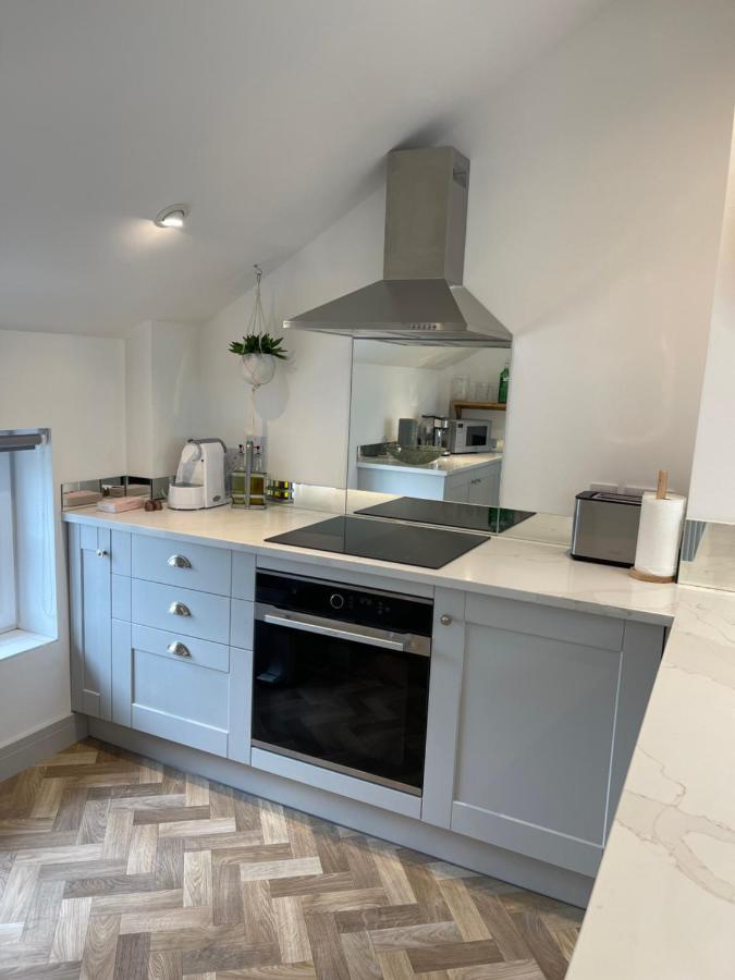 Lees Lookout Holt ,2 Bedroom Luxury Apartment With Private Parking Kültér fotó